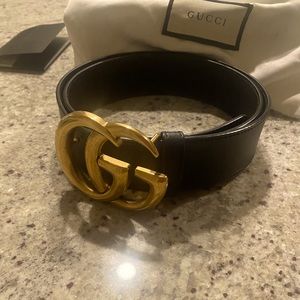 Gucci logo belt